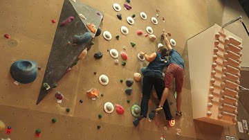 How to use the Interactive playsystem on a climbing wall