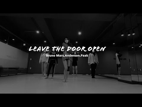 Bruno Mars, Anderson .Paak, Silk Sonic - Leave The Door Open \ GIRLISH \"RED DANCE ACADEMY"