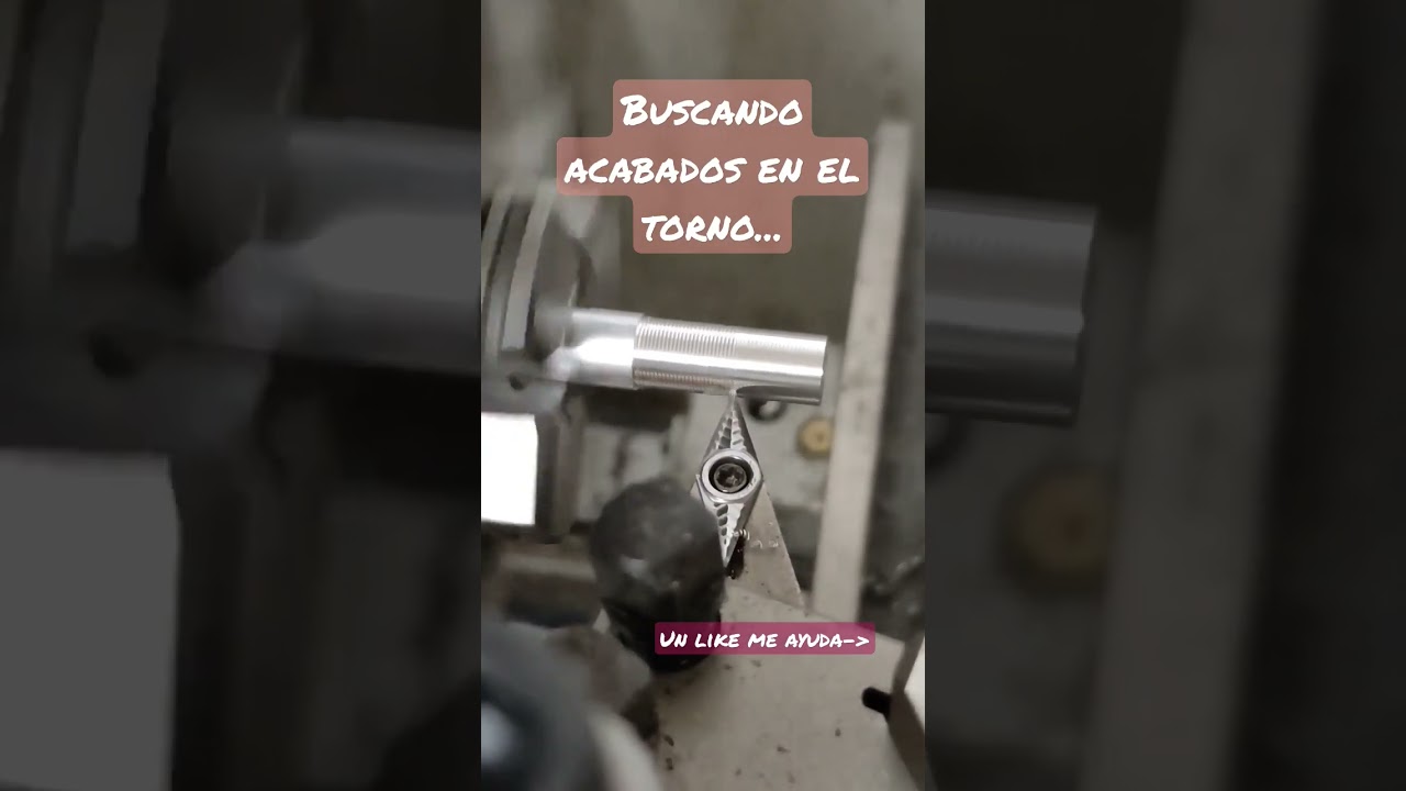 Buscando acabados en el torno de metal con Aluminio