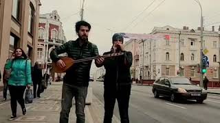 100 Ülkede 100 Türkü Leyli̇de Yar Loyluda Yarnenni̇