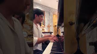 Mrs Magic - Strawberry Guy #sanfrancisco #bayarea #piano #wedding #love #bride #marriage #pianist