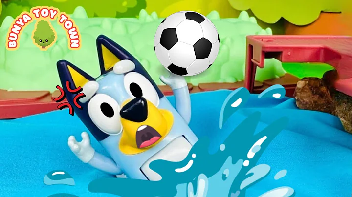 Bluey Learns an Important Lesson 💦 | Pretend Play with Bluey Toys | Safety for Kids | Bunya Toy Town