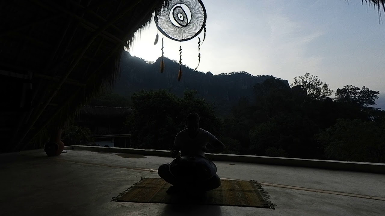 Soul Drum Handpan - Mixolydian - A media luz