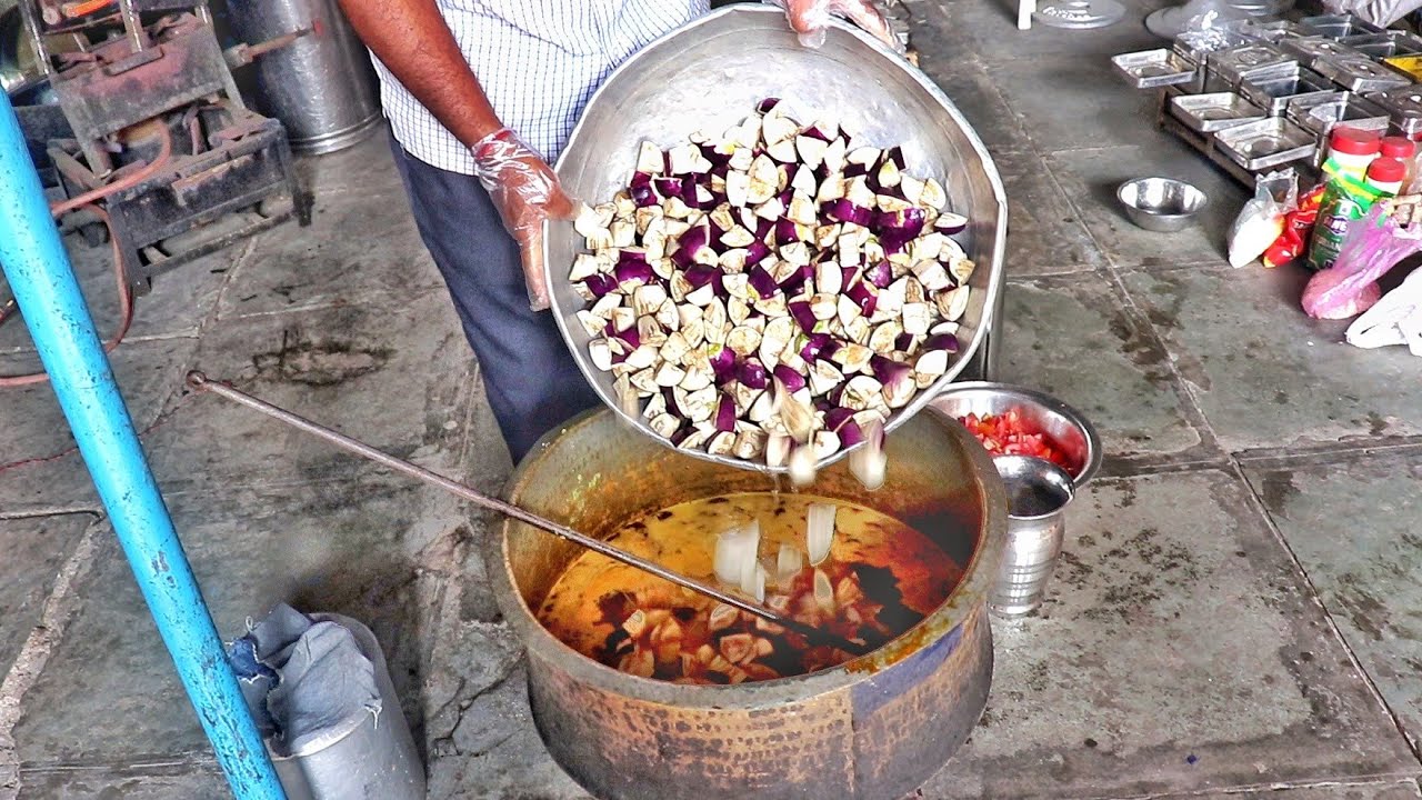 Puri Sabji Making For Needy People | Helping In Covid Pandemic | How To Make | Indian Street Food | Street Food Fantasy
