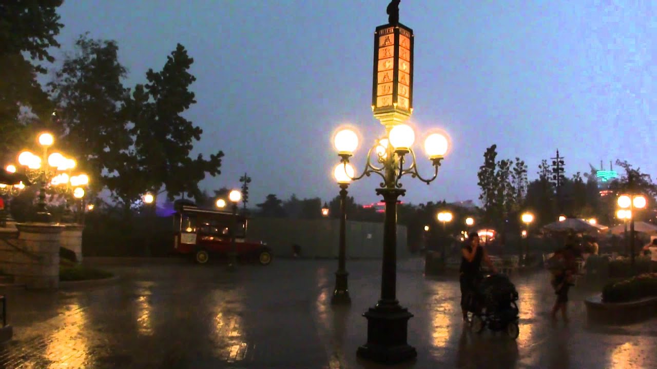 Thunderstorm 3 september 2011 at Disneyland Paris