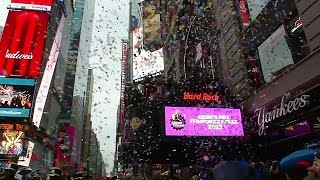 Rain Fails To Dampen New Year Confetti Test In Times Square
