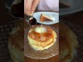 甘じょっぱいパンケーキが飛ぶように売れる大人気レストラン!