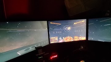 Triple Monitors in Elite