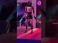 Индус снял VR-шлем = Робот Optimus ушел в скоростную гибернацию #андроид #роботехника #илон_маск