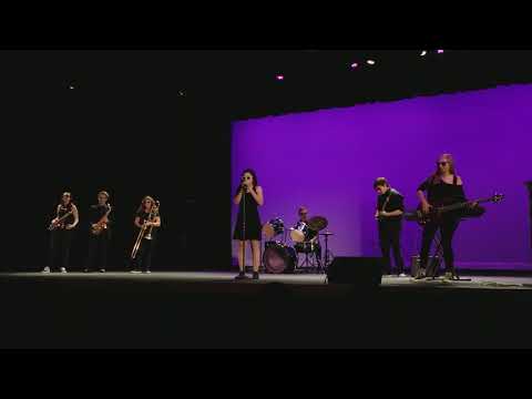 Mahwah High School Talent Show 2017: Group Band playing a song