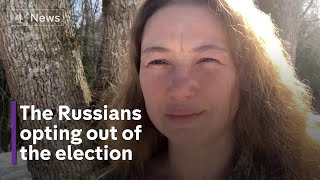 Russia Election - protesters spoil ballots in defiance of Putin