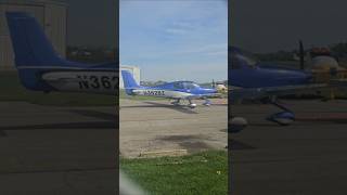 Cirrus SR20 Getting Pulled #planespotting #plane #plen #airplane #avgeek #aviation #cirrus #sr20
