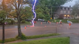 1 minute ago! People woke up to the sound of huge thunder and hail in Indiana, USA