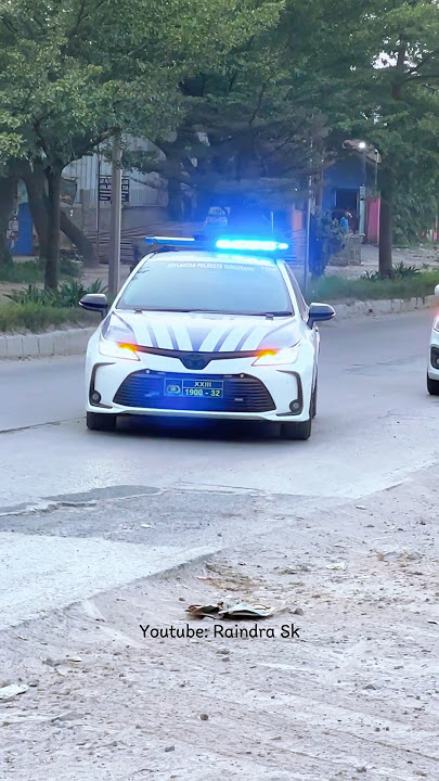 Mobil polisi full basuri 😲