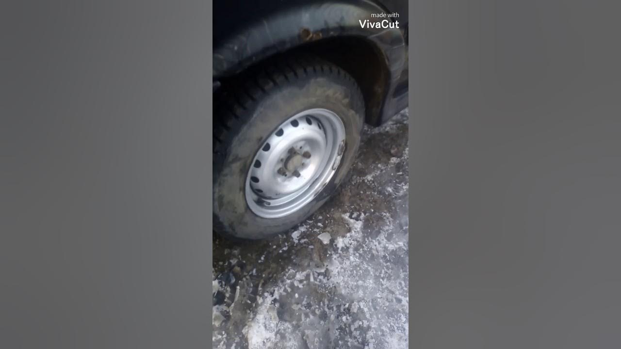 Скрип колеса при движении пропадает при торможении. Скрип заднего колеса при движение тусан2008. скрежет из под колеса при езде. скрежет от переднего колеса при движении ваз 2114. прямое движение скрежет от правого колеса.