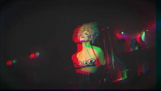 Le Pustras Kabarett Der Namenlosen - Reverso