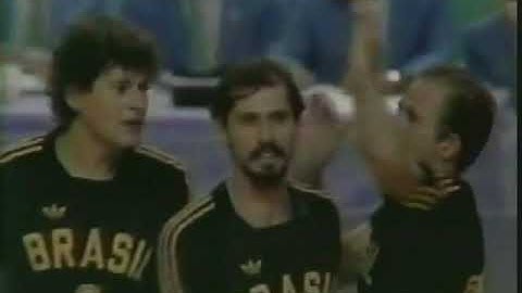 1984: Brasil 3x0 EUA masculino (compacto)