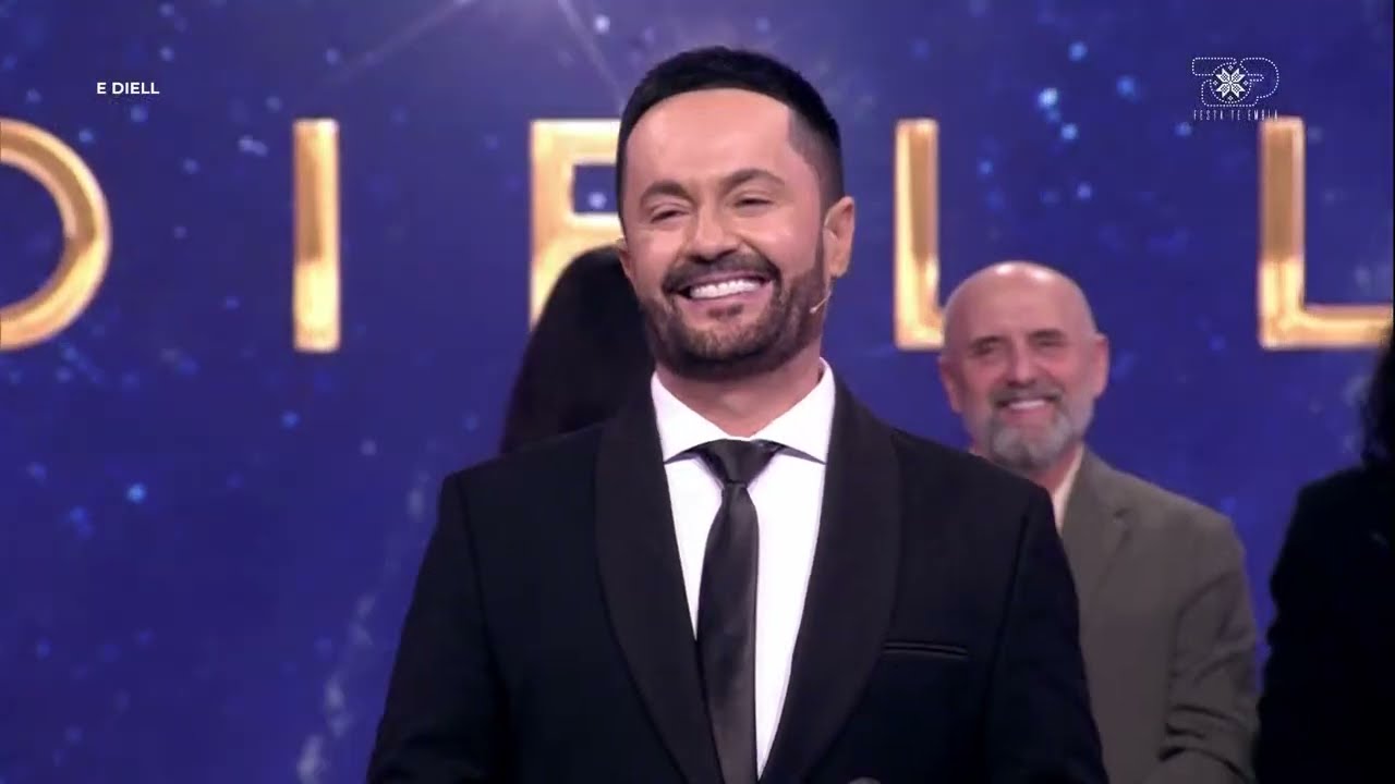 Sinan Hoxha - Kolazh 