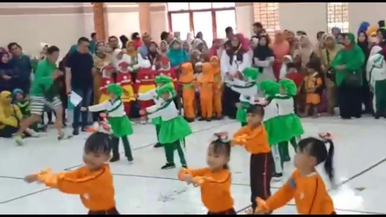 lomba senam  anak  Tk  d gedung PEMUDA YouTube