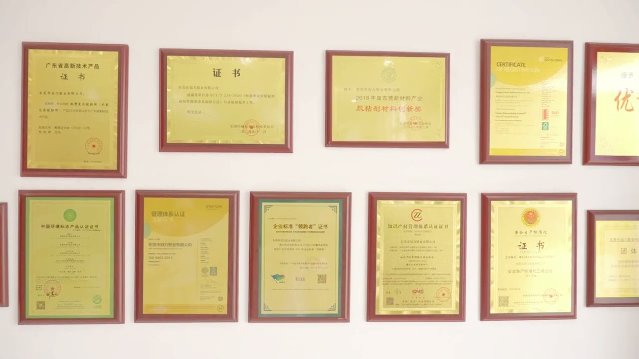 colored paper bags with handles