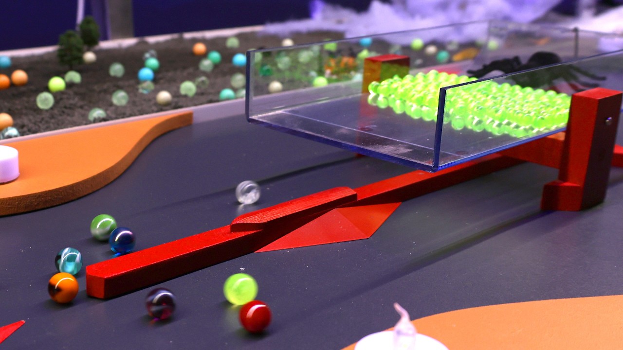 Play: Jelle's Marble Runs: the Halloween Spider Race