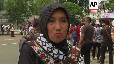 Muslims protest in Jakarta against Trump
