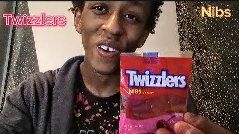 I Reviewed The Most smallest Twizzlers in the World [Twizzlers Nibs Review*]