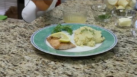 Salmon With Parsnip Puree : Salmon Recipes
