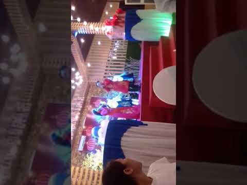 Tất niên công ty ngôi nhà ghỗ