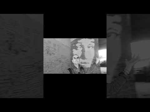 в арке Фонтанного дома #кудасходитьспб #ахматова #маркскрипка