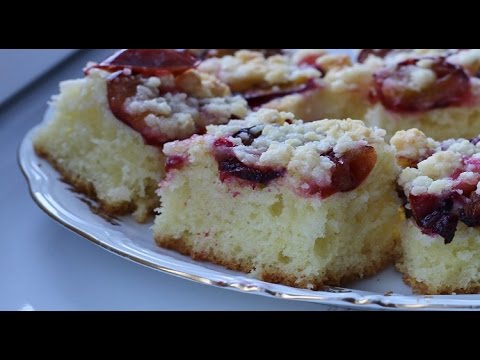 Wideo: Jak Zrobić Ciasto Drożdżowe Ze śliwkami