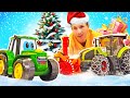 Johnny le tracteur cherche des cadeaux de Noël dans la neige. Jeux avec voitures pour enfants.