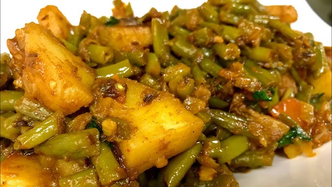 Aloo Phaliyan Aloo Phali Ki Sabji Potato Green Beans Curry In Urdu Hindi By Cook With Faiza
