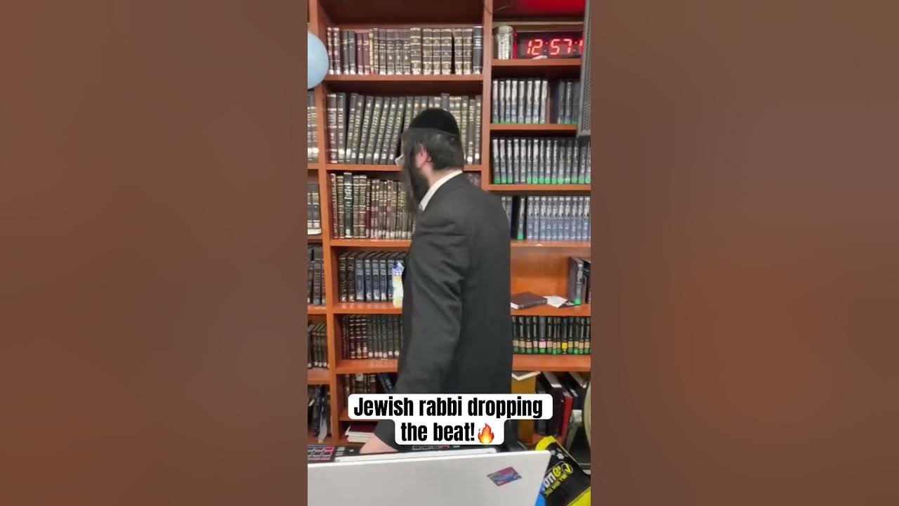 Jewish rabbi dropping the beat!🔥#shabbat #shalom #rabbi