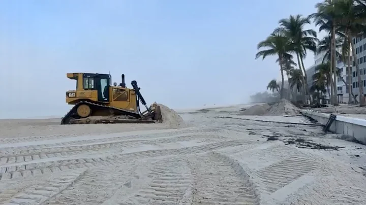 Part 3 of Robb's Friday Morning Beach Walk in North Naples, FL 12.09.22
