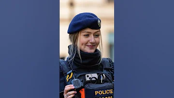 Arrest me please🙏beautiful policewoman