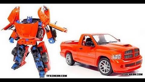 Transformers Alternators Optimus Prime Review