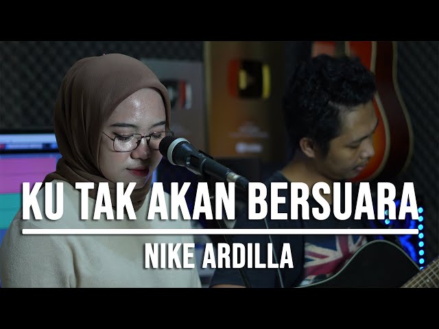 KU TAK AKAN BERSUARA - NIKE ARDILLA (LIVE COVER INDAH YASTAMI) class=