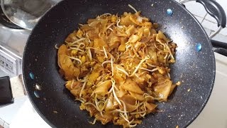 Fried Flat Rice Noodle (Char Kway Teow/炒粿条)