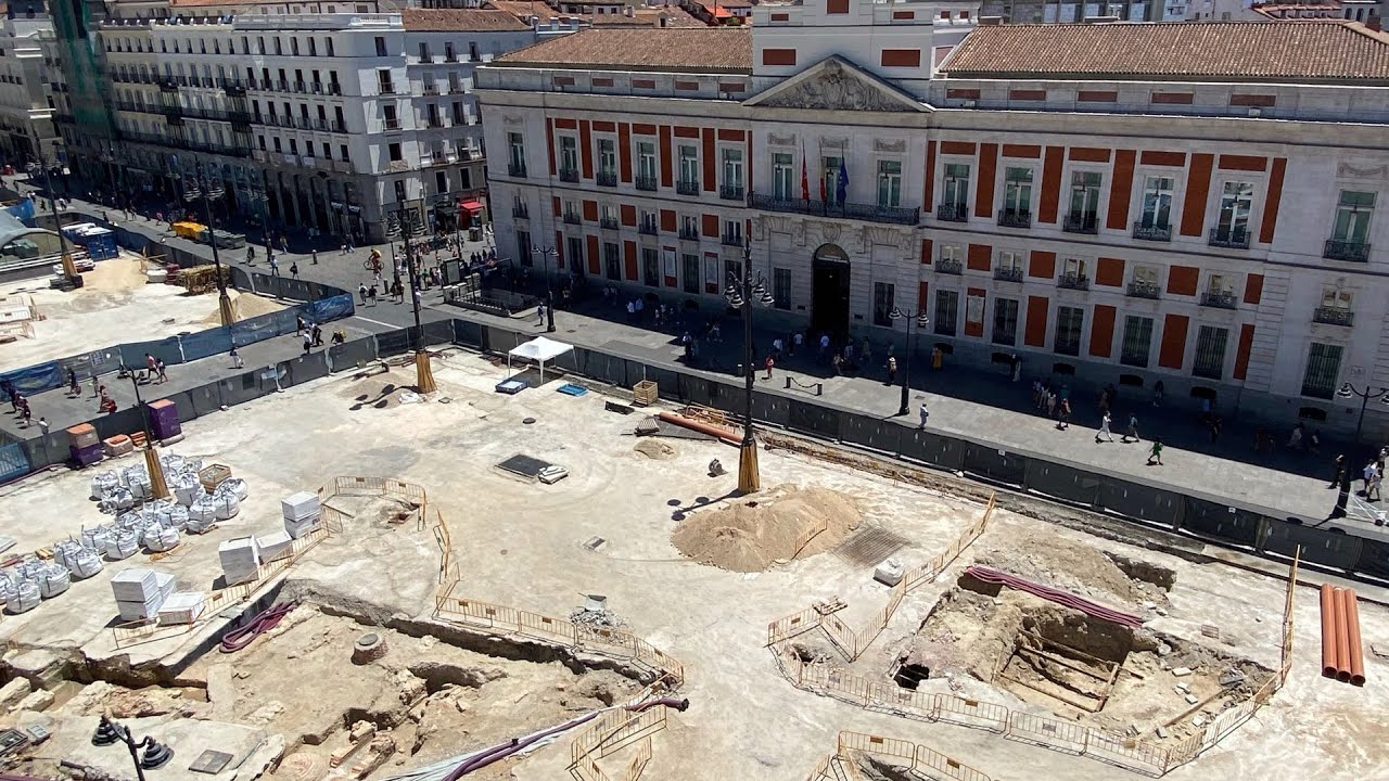 Nueva sorpresa en las obras de renovación de la Puerta del Sol #mundotv ...