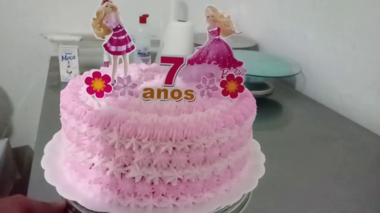 Bolo Barbie Princesa 👑👸🏼 . - Léa Luz Delícias