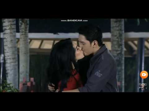 Adegan ciuman Nikita Mirzani