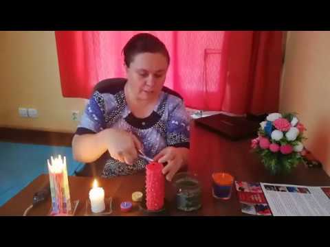 Video: Mají se zapálit dekorativní svíčky?