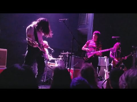 Jen Cloher live at Rough Trade NYC - Shoegazers (Live)