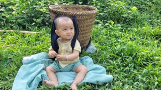 A 17-year-old single mother had to build her own house out of bamboo - life was very difficult