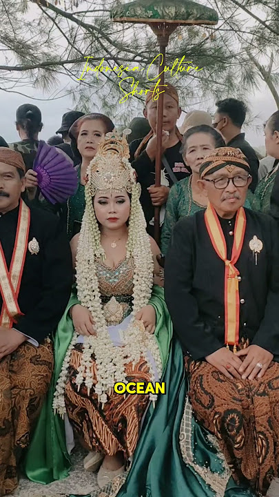 Why Indonesians Throw Offerings into the Sea? The Ritual of Larung Sesaji