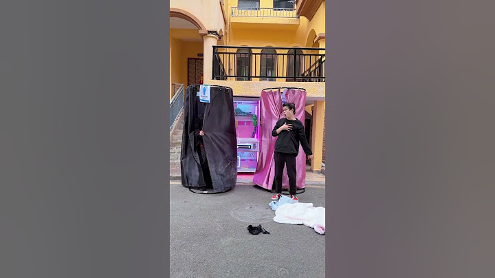 他们在试衣间做什么呢？#小丑 #天使 #超人不会飞 #shorts