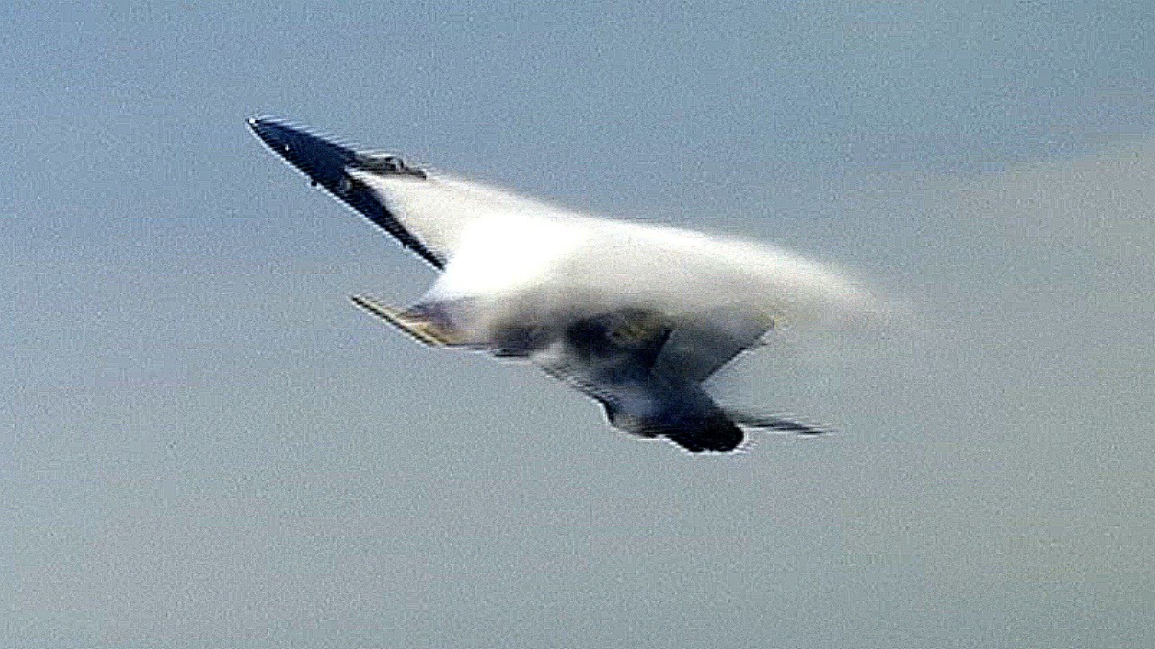 High Speed Jet Takeoff In HD VIDEO YouTube High Speed Jet Takeoff In HD VIDEO YouTube