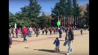 How Bulgarian people celebrate holidays? Tsetsi's hometown Folk Music, Dancing & Balloons.