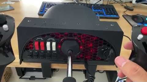 Honeycomb Alpha Flight Controls - Yoke and Switch Panel